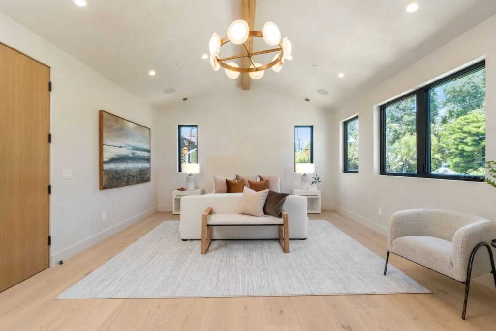 Staged Camarillo living room prepared with rental furniture before listing photos begin